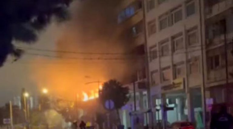 Συγκλονιστικό βίντεο λίγα λεπτά μετά την ισχυρή έκρηξη στη Συγγρού – Η περιγραφή κατοίκου (video)