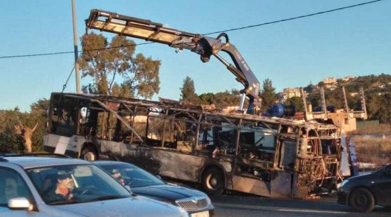 “Απαντήσεις τώρα για το λεωφορείο του ΚΤΕΛ που έγινε κάρβουνο στην Παλλήνη!”
