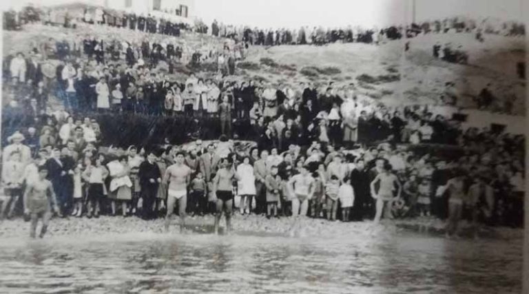 Θεοφάνια στη Ραφήνα το 1958 (φωτό)