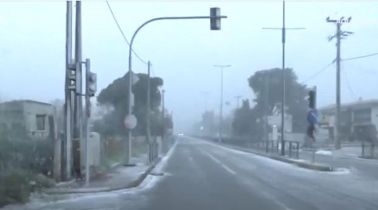 Το ‘στρωσε σε Νέα Μάκρη & Μαραθώνα – Έντονη χιονόπτωση στη Λ. Μαραθώνος (φωτό & βίντεο)