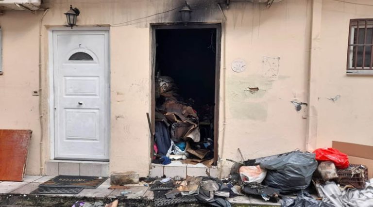 Τραγωδία: Βρέθηκε νεκρός 44χρονος μετά από πυρκαγιά στο σπίτι του (φωτό)