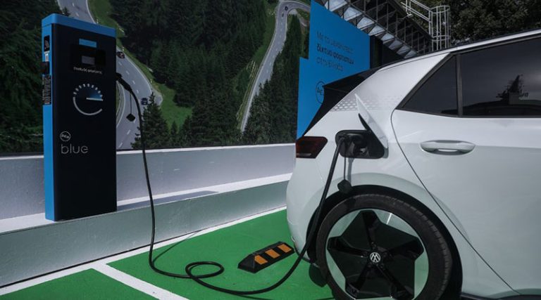 Ραφήνα Πικέρμι: Φανερός Διαγωνισμός για τα σημεία φόρτισης ηλεκτρικών οχημάτων