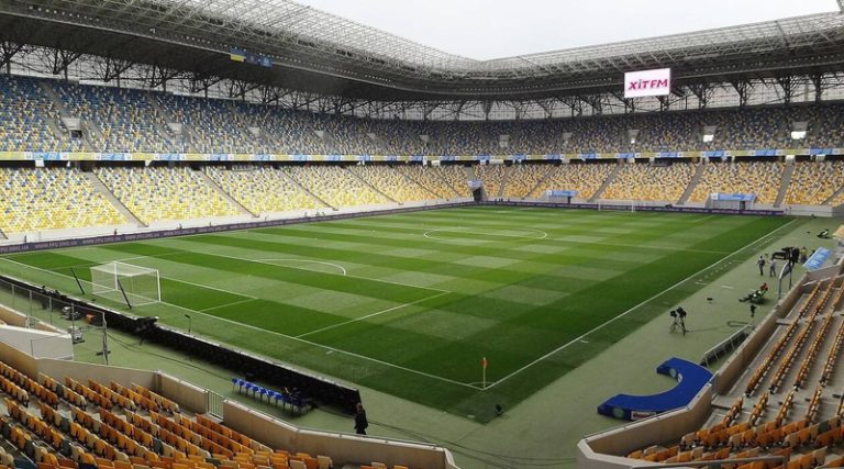 Ουκρανία: Το γήπεδο που μετατράπηκε σε καταφύγιο προσφύγων