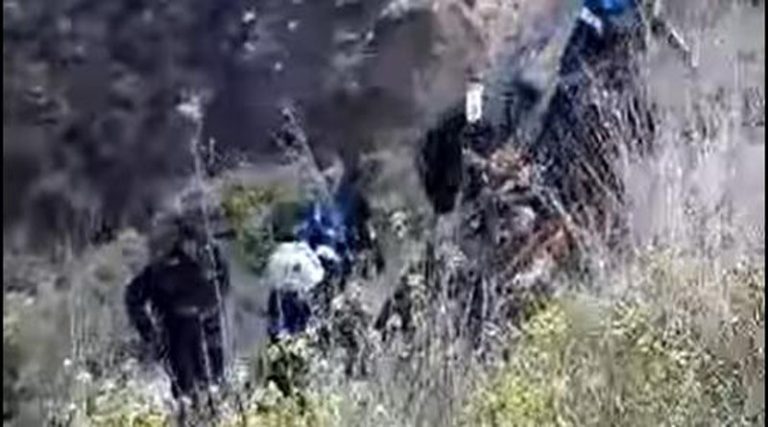 Πικέρμι: Έτσι έσωσαν οι Αστυνομικοί την γυναίκα που έπεσε στους καταρράκτες του Βαλανάρη στο Ντράφι (φωτό & βίντεο)