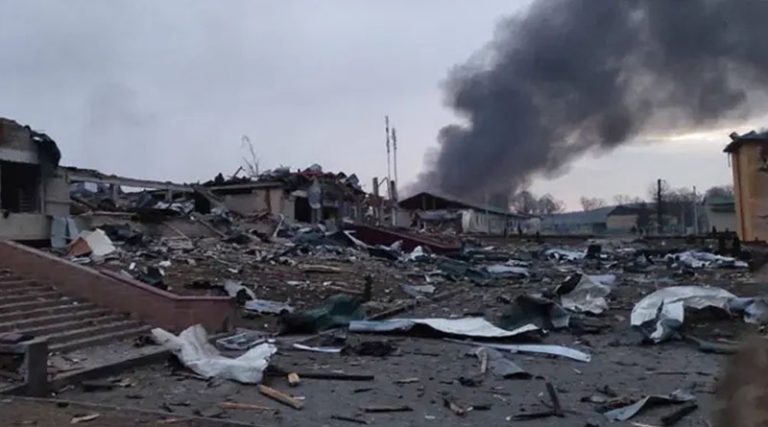 Πόλεμος στην Ουκρανία: Τουλάχιστον 35 νεκροί από την πυραυλική επίθεση στη στρατιωτική βάση στη Λβιβ