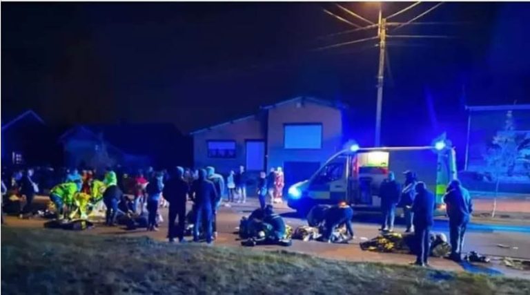 Αυτοκίνητο έπεσε πάνω σε πλήθος στο Βέλγιο –  5 νεκροί και 20 τραυματίες (φωτό & βίντεο)