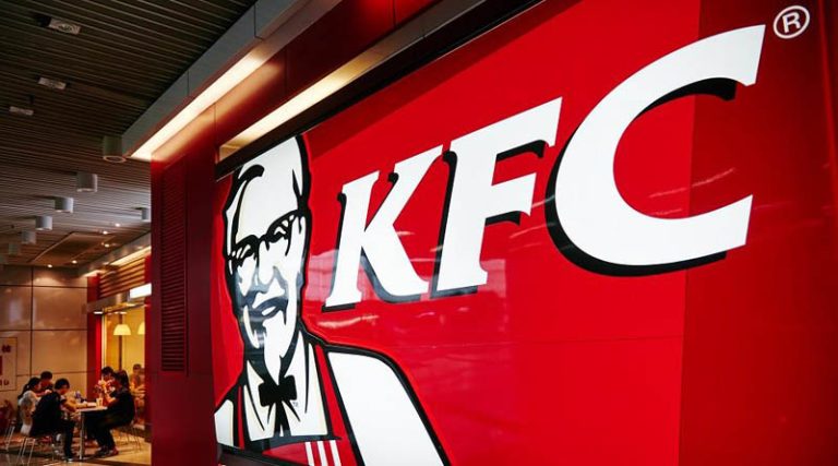 Σπάτα: Τα KFC ζητούν Ταμίες
