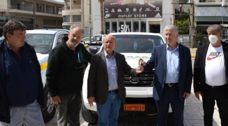 O ΣΠΑΠ παρέδωσε στον Δήμο Μαραθώνος ένα σύγχρονο διπλοκάμπινο όχημα 4×4
