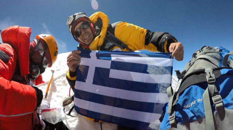 Αντώνης Συκάρης: «Πιστεύω ότι θα γυρίσει» – Συγκλονίζει ο γιος του κορυφαίου ορειβάτη για τον θάνατό του