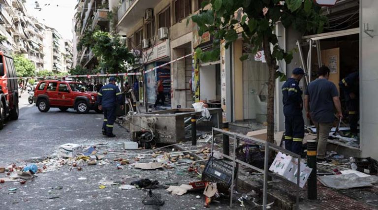 Τρεις τραυματίες στην έκρηξη σε κατάστημα στο κέντρο της Αθήνας! (φωτό & βίντεο)