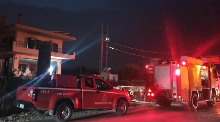 Βραχυκύκλωμα σε σπίτι στη Λ. Πικερμίου, προκάλεσε την κινητοποίηση της Πυροσβεστικής (φωτό)