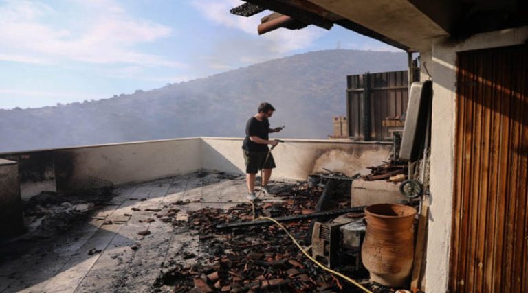 Βούλα – Γλυφάδα: «Μπαλάκι» οι ευθύνες για την καταστροφική φωτιά!