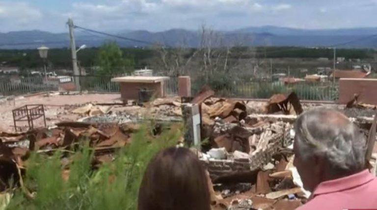 Μάτι: Λογαριασμός ρεύματος 700 ευρώ σε πυρόπληκτο που το σπίτι του έχει καταστραφεί! (βίντεο)
