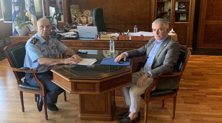 Συνάντηση του Δημάρχου Παιανίας Ισίδωρου Μάδη με τον Αρχηγό της ΕΛΑΣ – Τι συζητήθηκε (φωτό)