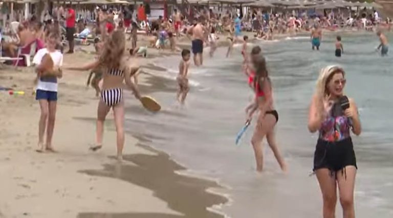 Γέμισαν με κόσμο οι παραλίες στο Πόρτο Ράφτη (βίντεο)