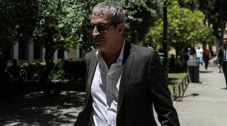 Θέμης Αδαμαντίδης: Οι πρώτες δηλώσεις έξω από το δικαστήριο μετά την αναβολή της δίκης (βίντεο)