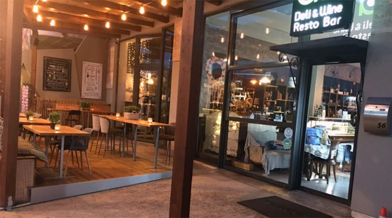 Το alpha pi Deli & Wine Resto Bar στο Πικέρμι ζητά προσωπικό