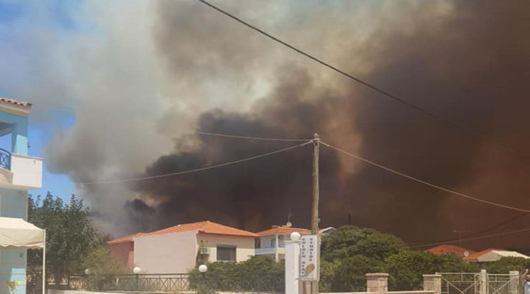 Φωτιά στη Λέσβο: Νέα αναζωπύρωση – Εκκενώνεται το χωριό Βρίσα!