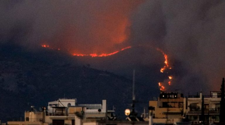 Παλλήνη: Από εκρήξεις σε γραμμές του ΑΔΜΗΕ οι εκρήξεις – Δεν επιβεβαιώνονται οι πληροφορίες για διαρροή φυσικού αερίου