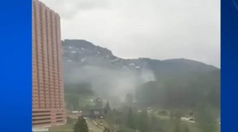 Η αστυνομία έκαψε 1,5 τόνο μαριχουάνα και ο καπνός «έπνιξε» ολόκληρη πόλη! (βίντεο)