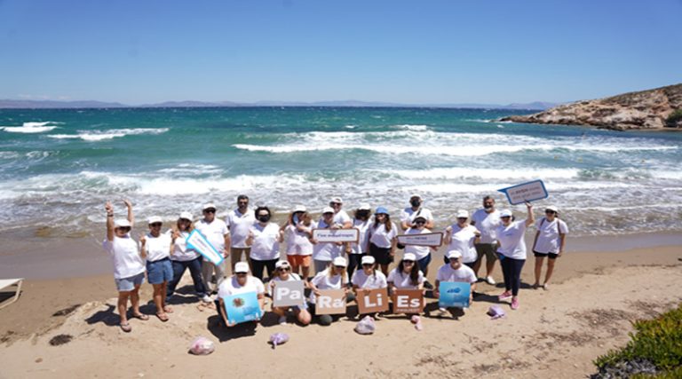 Ραφήνα: Δράση καθαρισμού στην παραλία Μαρίκες από εθελοντές και εργαζόμενους της ΕΥΔΑΠ (φωτό)