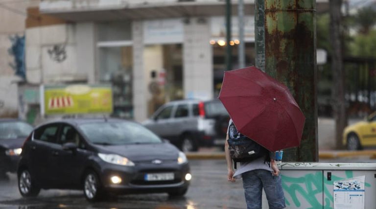 Καιρός – Σάκης Αρναούτογλου: Αυξημένη υγρασία και νοτιάδες αύριο – Έρχονται βροχές και καταιγίδες