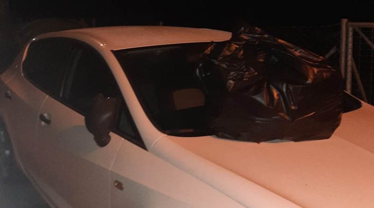 Νέα Μάκρη – καταγγελία: “Μου πέταξαν σακούλα με σκουπίδια πάνω στο αυτοκίνητο”