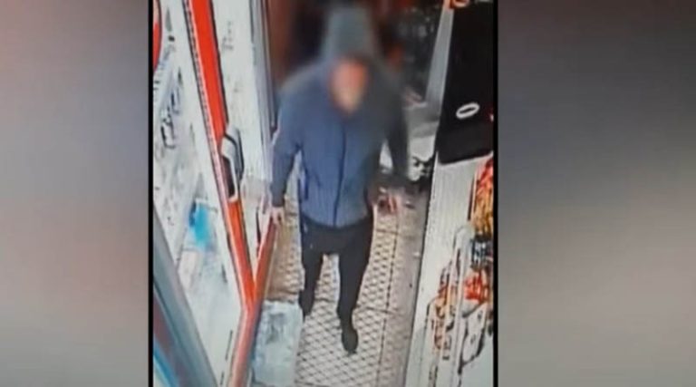 Βίντεο ντοκουμέντο από κλοπή σε περίπτερο –  Οι δράστες τραυμάτισαν υπάλληλο με μαχαίρι