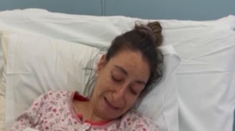 Συγκλονίζει η μητέρα που έχασε το μωρό της στην γέννα – Η αναφορά σοκ για την νοσηλεύτρια (βίντεο)