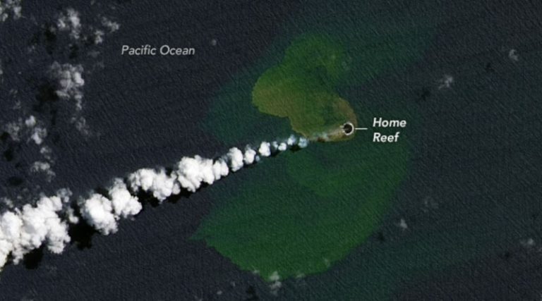 Ο πλανήτης απέκτησε νέο νησί  έπειτα από έκρηξη ηφαιστείου! (φωτό)