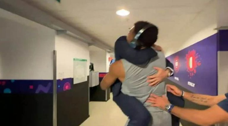 Ποτσέκο: Έτσι προέκυψε η αγκαλιά με τον Γιάννη Αντετοκούνμπο—Viral το βίντεο