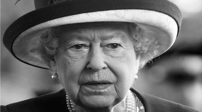 Βασίλισσα Ελισάβετ: Τι υποστηρίζει βιογράφος για τον θάνατο της