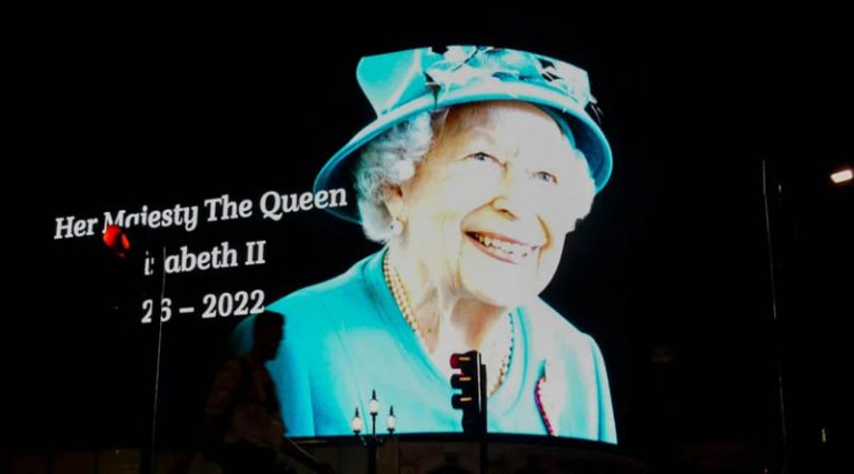 Αποκάλυψη: Τι ώρα πέθανε η Βασίλισσα Ελισάβετ – Πως έγινε γνωστή η είδηση – Η τεράστια περιουσία της