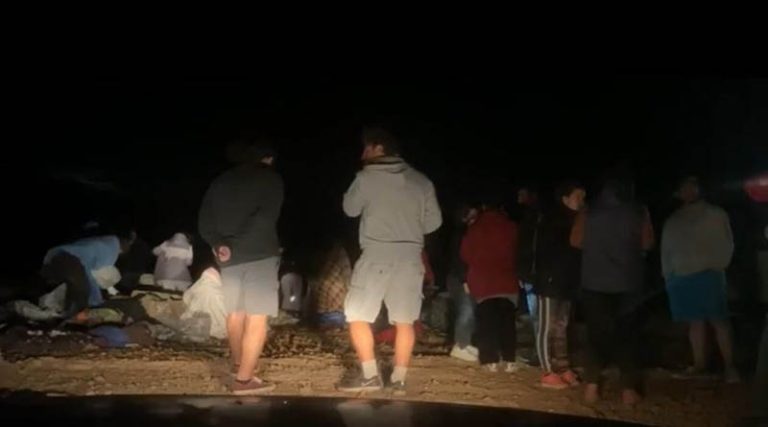 Ναυάγια με μετανάστες: Συγκλονίζει ο Δήμαρχος στα Κύθηρα – Η θάλασσα τους χτυπούσε σαν χταπόδια – Πέθαναν 5 μπροστά μου