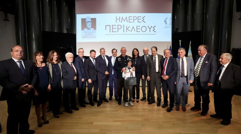 Tιμητική Βράβευση για τον Πικερμιώτη Αρχηγό ΓΕΕΘΑ, Στρατηγού Κ. Φλώρου – Στην εκδήλωση και ο Στ. Κερασίδης! (φωτό)