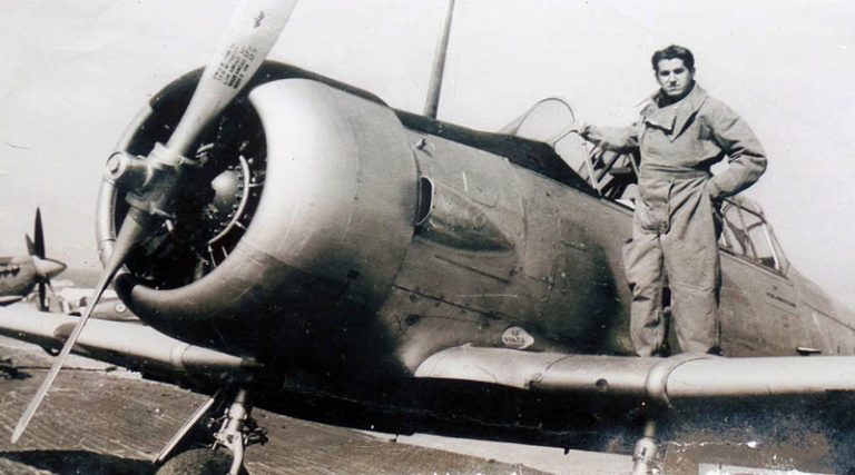 Έφυγε από τη ζωή ο θρυλικός πιλότος & τελευταίος επιζών του Β΄ Παγκοσμίου Πολέμου, Κωνσταντίνος Χατζηλάκος