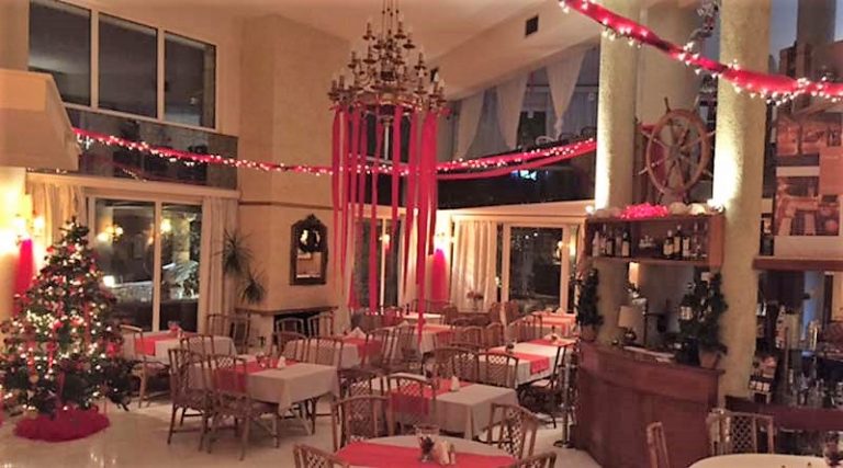 Zήσε ένα ξεχωριστό ρεβεγιόν Χριστουγέννων με ζωντανή μουσική & πλούσιο μενού στο Oceanis Restaurant