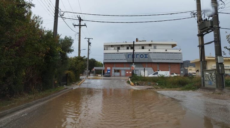 Χαμός σε Μαρκόπουλο & Πόρτο Ράφτη για τις διακοπές υδροδότησης και το οδικό δίκτυο