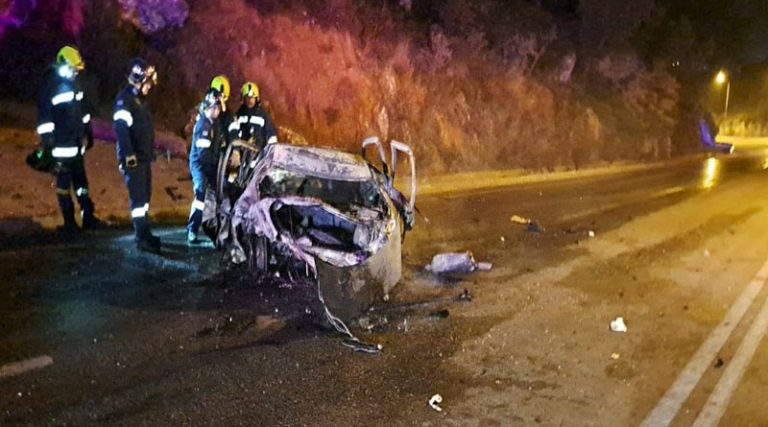 Σοκαριστικό τροχαίο – Απανθρακώθηκε 24χρονος οδηγός (φωτό)