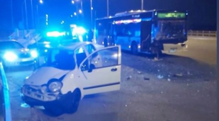 Αυτοκίνητο συγκρούστηκε με λεωφορείο – Ένας τραυματίας (βίντεο)