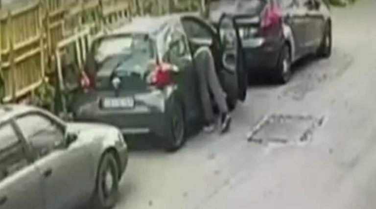 Διέρρηξαν αυτοκίνητο μέρα μεσημέρι – Βίντεο ντοκουμέντο!