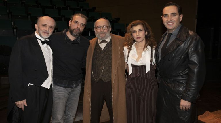 Ο «Επισκέπτης» του συγγραφέα Ερικ Εμμάνουελ Σμίτ επιστρέφει για 2η χρονιά στο θέατρο του Ιδρύματος Μιχάλης Κακογιάννης