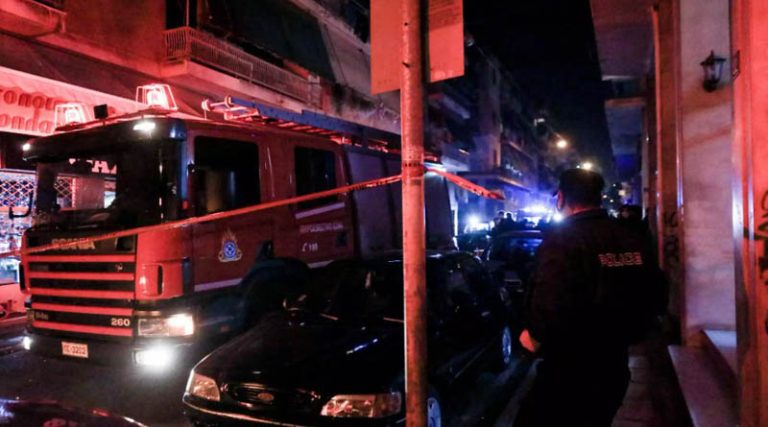Τραγωδία: Ένας νεκρός από φωτιά σε διαμέρισμα (βίντεο)