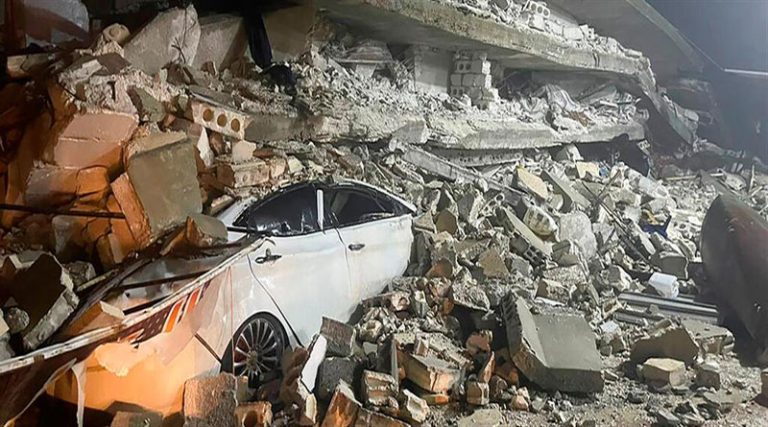Σεισμός 7,8 Ρίχτερ στην Τουρκία! Κατέρρευσαν πολυκατοικίες – Πάνω από 200 νεκροί