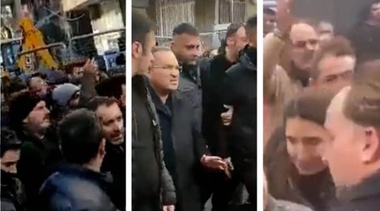 Σεισμός στην Τουρκία: Αποδοκιμασίες και γιουχαΐσματα σε υπουργούς και βουλευτές του Ερντογάν – Συνελήφθη μεγαλοεργολάβος κατοικιών