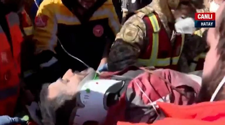 Σεισμός στην Τουρκία: Νέο θαύμα! Τρεις άνθρωποι εντοπίστηκαν ζωντανοί μετά από 12 μέρες!