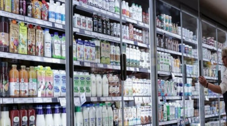 Γάλα: Γιατί “τσιμπάει” η τιμή του