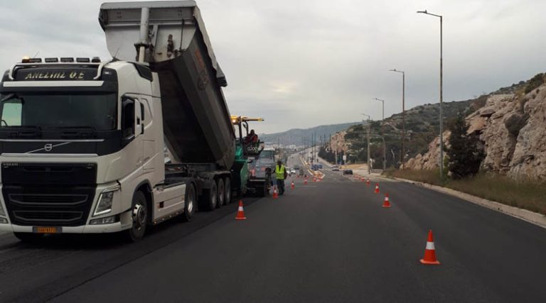 Περιφέρεια Αττικής: Συνεχίζονται οι εργασίες αναβάθμισης του οδικού δικτύου Αθηνών – Σουνίου  (φωτό)