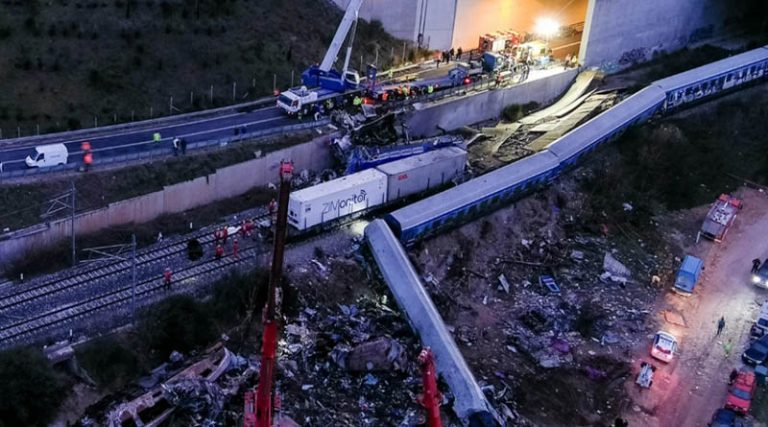 Τραγωδία στα Τέμπη: Εισήγηση στον Πρωθυπουργό για διακοπή όλων των δρομολογίων στα τρένα