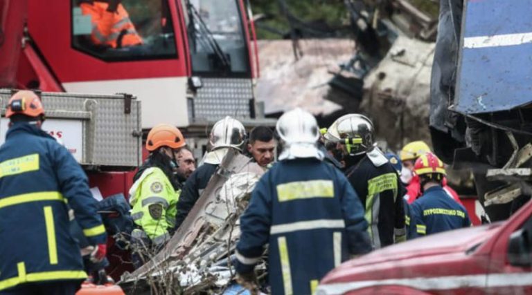 Δυστύχημα στα Τέμπη: Στον ψυχολόγο και οι πυροσβέστες – «Λύγισαν» με όσα είδαν